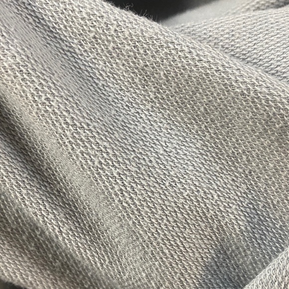 Gray Graphic T-Shirt with Bird and Wave Design - Picture 11 of 12